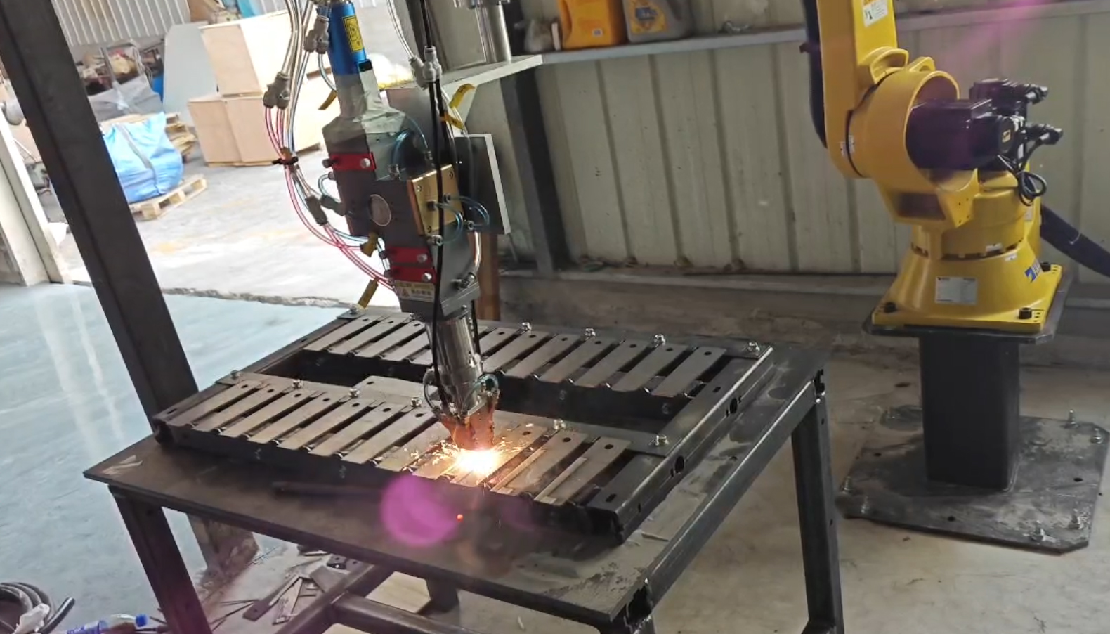 農歷機刀片激光熔覆修復加工