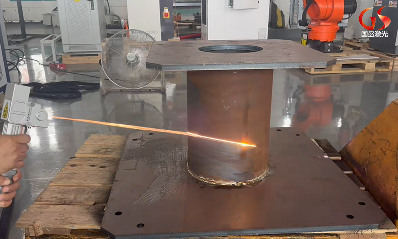 鋼筒激光清洗除銹技術在復雜工況下的應用