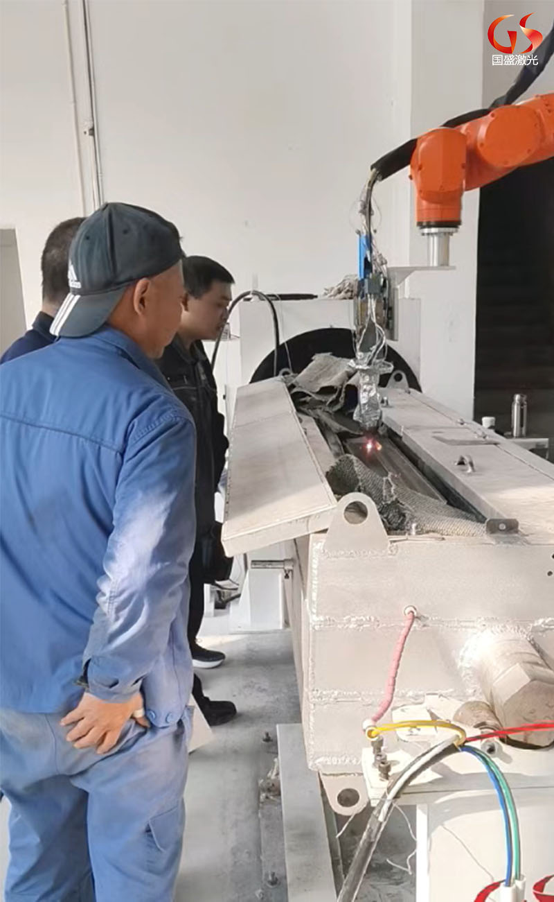 石油閥門導軌修復的革命性突破：高速激光熔覆技術的全面解析